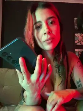 Karenbrunette  live sex cam