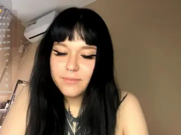 IsauraKuyper  live sex cam