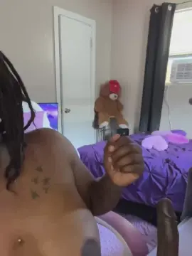 PeachyCakez  live sex cam