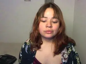 Kiara__xxx  live sex cam