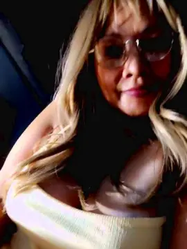 EvaDivine1  live sex cam