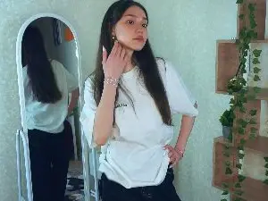 HoaDziuk  live sex cam