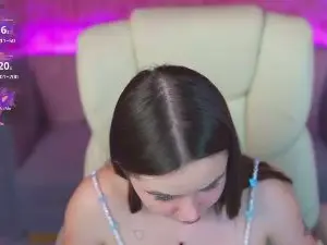 LeslyPeach  live sex cam