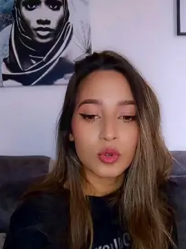 Louisa_suzett2  live sex cam