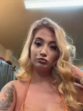 Rosaleejaden  live sex cam