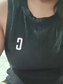 Cintia46  live sex cam