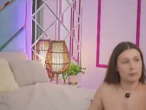 OneLaya  live sex cam