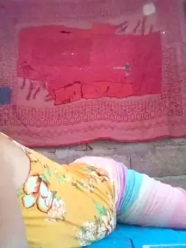 Wildpoohkhaye  live sex cam