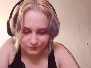 RennaTitch  live sex cam