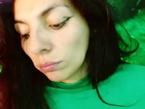 Soyveronica  live sex cam