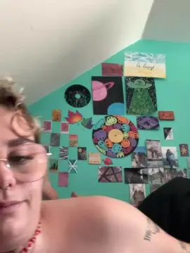 Emy_2002  live sex cam