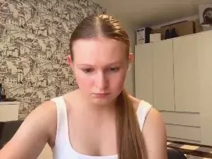 LoriaWheatly  live sex cam
