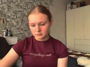 LoriaWheatly  live sex cam