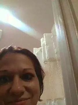 Luckylovely  live sex cam