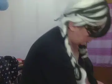 Laninapiccolina  live sex cam