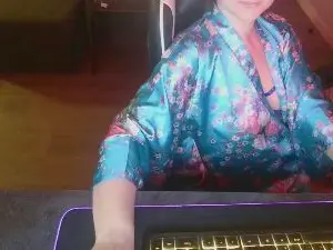 RubyOmegaFr  live sex cam