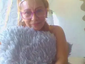 Angelycute  live sex cam