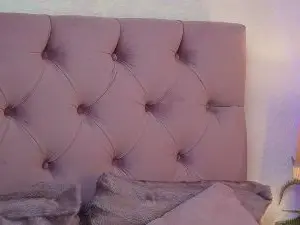 CarinaFoxy  live sex cam