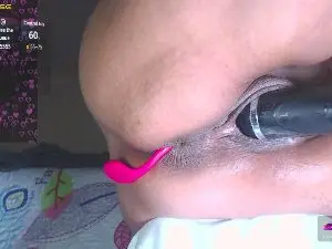HotMilfSquirt  live sex cam