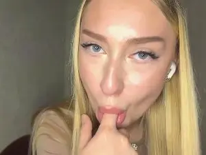 KarylDonaby  live sex cam