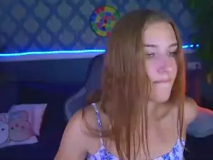 MirellEmber  live sex cam