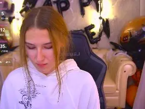 MirellEmber  live sex cam