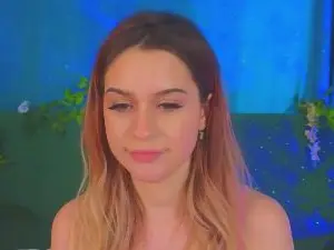 Sarah_Drew  live sex cam