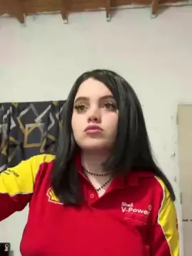 Chicashell  live sex cam