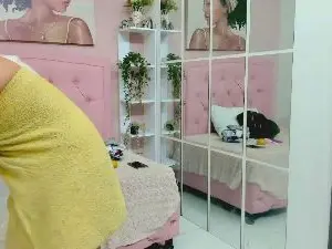 Zoe_cortezz  live sex cam