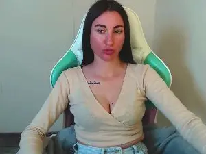 Cammila_horn  live sex cam