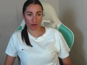 Cammila_horn  live sex cam