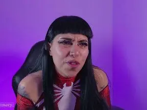 QueenDesiree  live sex cam