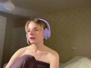 CarlottaMilano  live sex cam