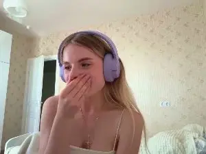 CarlottaMilano  live sex cam