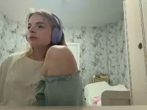 CarlottaMilano  live sex cam