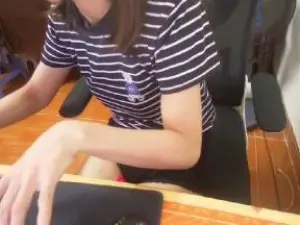 Lee_lee000  live sex cam