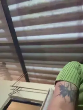 SugeyLopeztwo  live sex cam