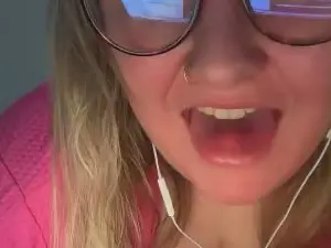 Babygirl4u2019  live sex cam