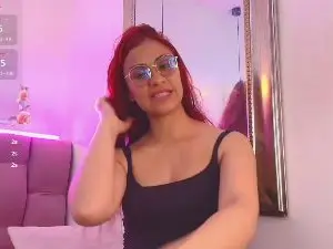 Tiiny_emilly  live sex cam