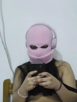 Trufitaaa333  live sex cam