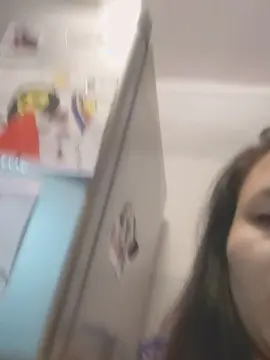 Venus33  live sex cam