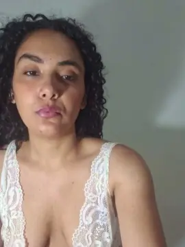 Luna1611  live sex cam