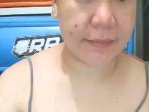 Ryessi4u  live sex cam