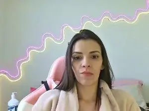Bellaknss_  live sex cam