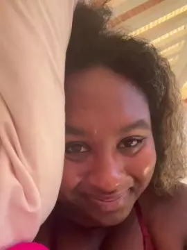 KissedByKloe  live sex cam
