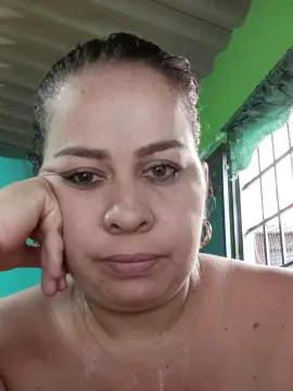 Mami2661  live sex cam