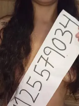 Roxyxx2  live sex cam