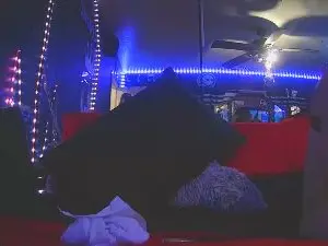 WildEnigma2  live sex cam