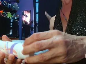 Ashlygold  live sex cam