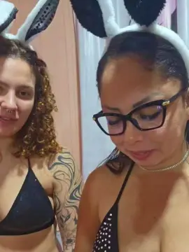 Isisas_s  live sex cam